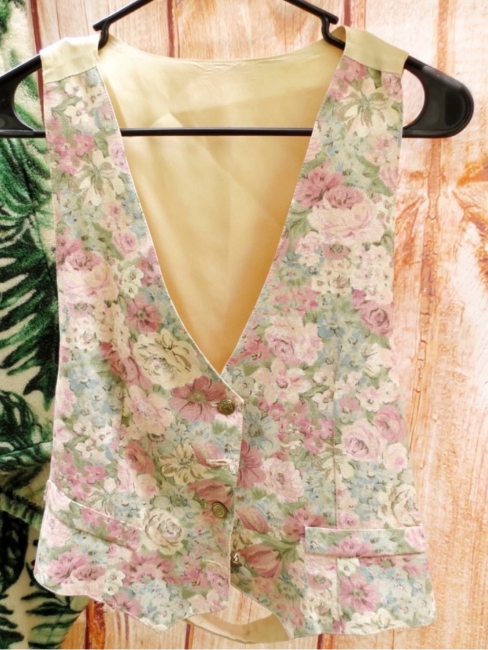 Vintage floral button up vest